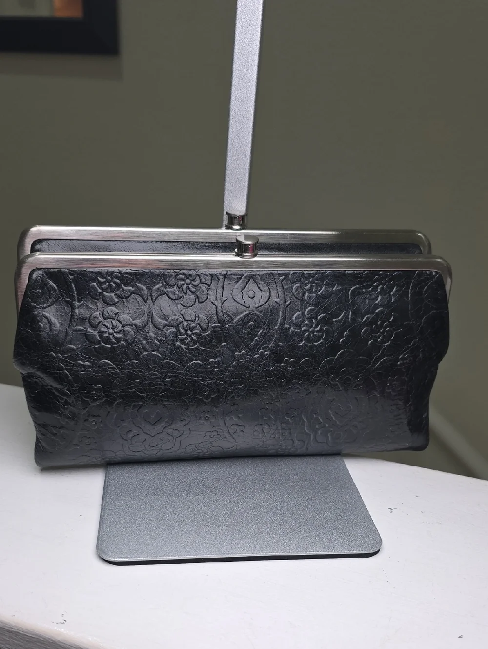HOBO Black Leather Floral Embossed "Lauren" Double Snap Fold Open Clutch EUC - Picture 15 of 15